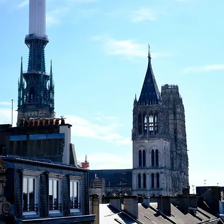 Le Toit Des Carmes Apartamento Ruan
